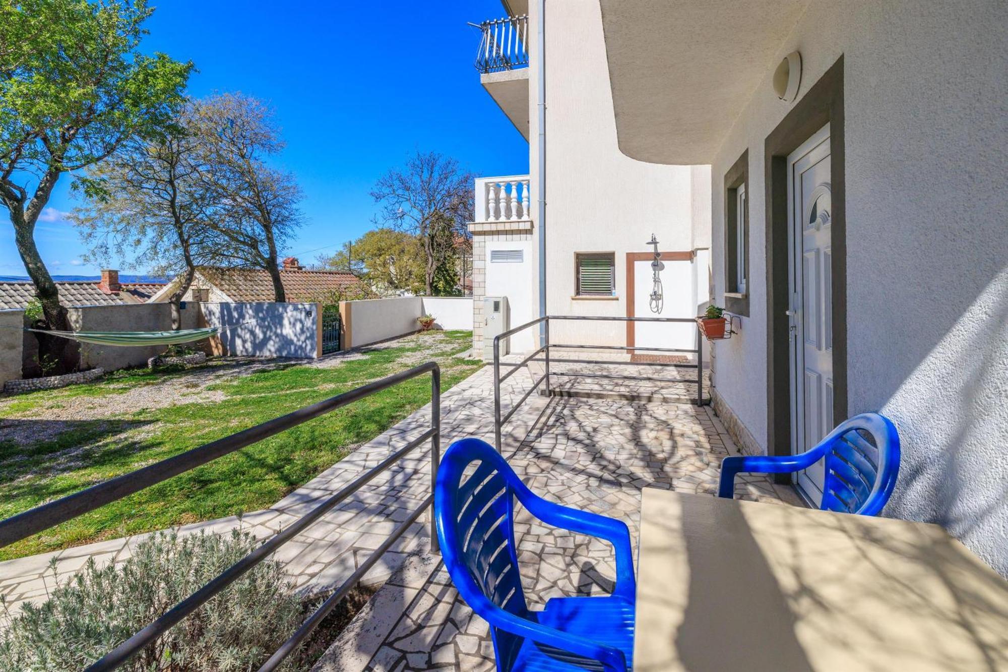 Apartment Julija Повиле Екстериор снимка